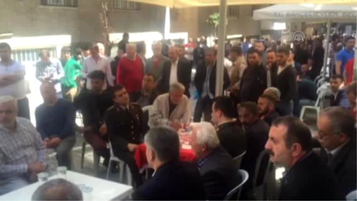 Şehit Jandarma Er Mustafa Özel'in Baba Evinde Yas Var