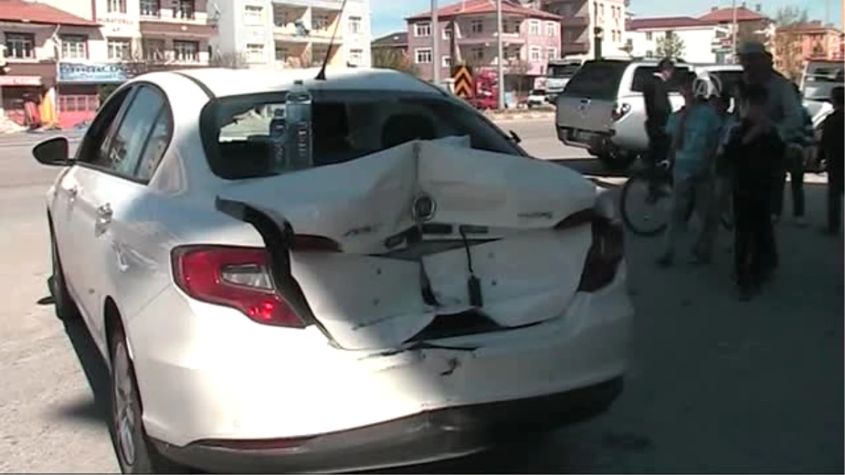 Sorgun\'da Trafik Kazası: 5 Yaralı