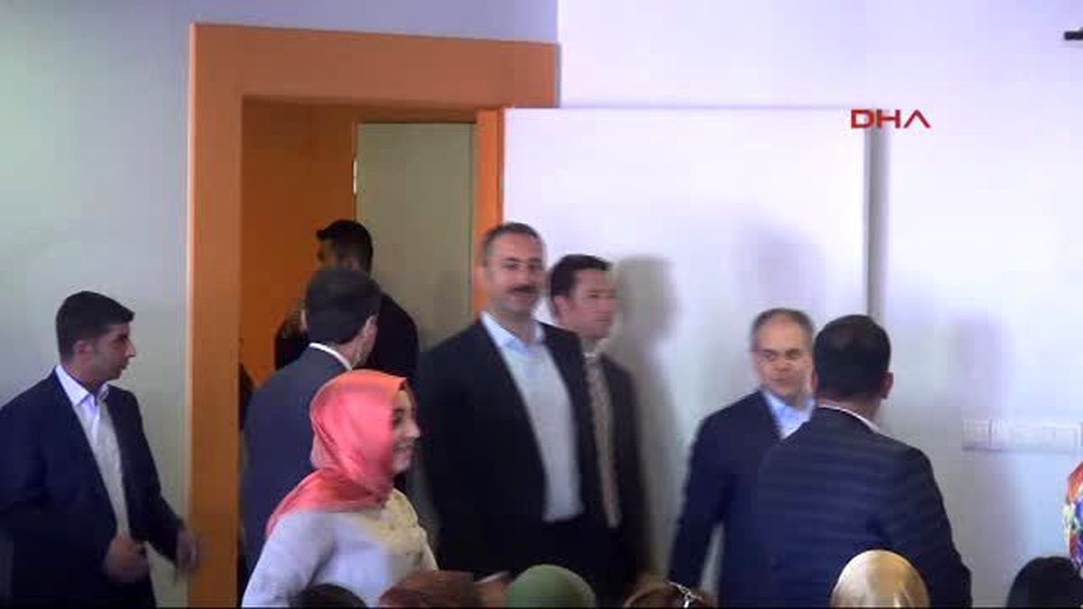 Stadyum İnşaatını İnceledi