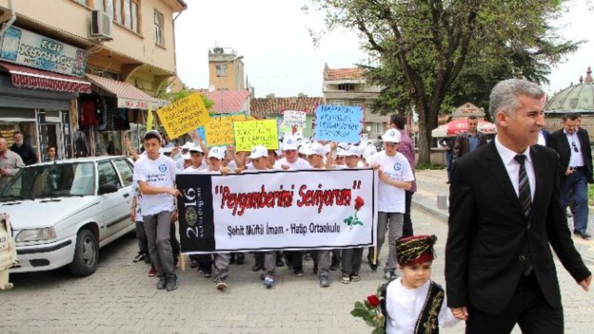 Vezirköprü\'de "Peygamberimi Seviyorum" Yürüyüşü