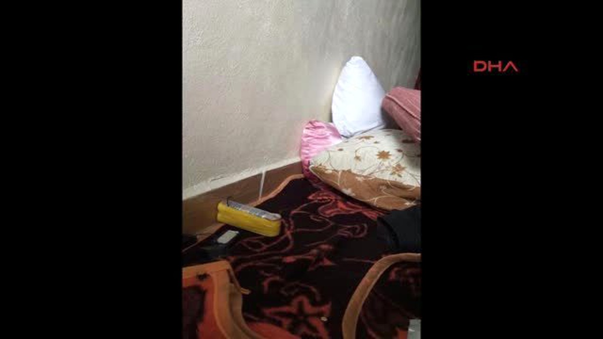 Yüksekova\'da PKK\'lıların Terk Ettikleri Binada Silah ve Mühimmat Ele Geçirildi