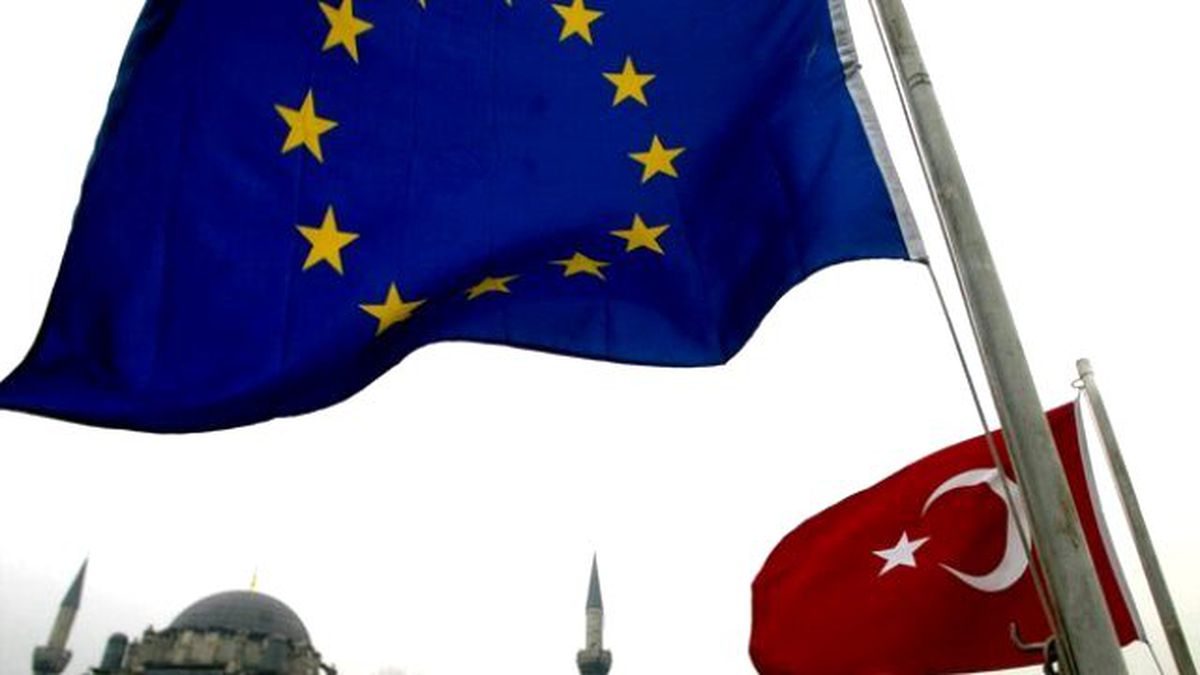 AB\'den Türkiye\'ye Vize Koşulu