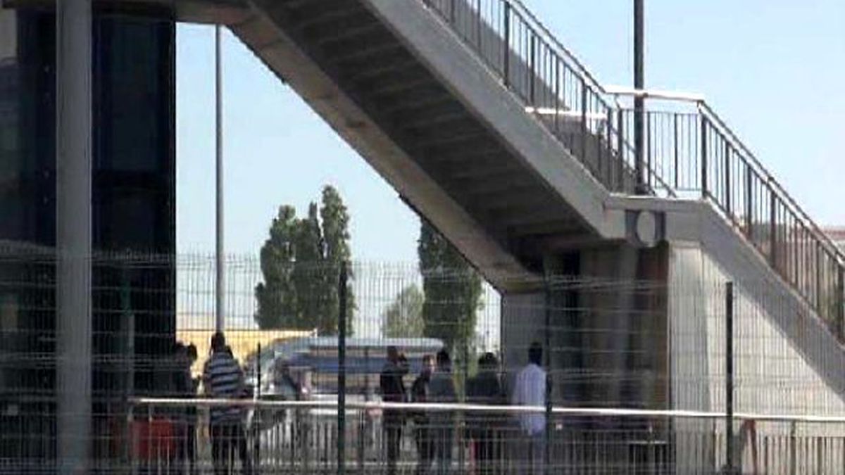 Avcılar Metrobüs Durağında "Termos" Heyecanı (2)