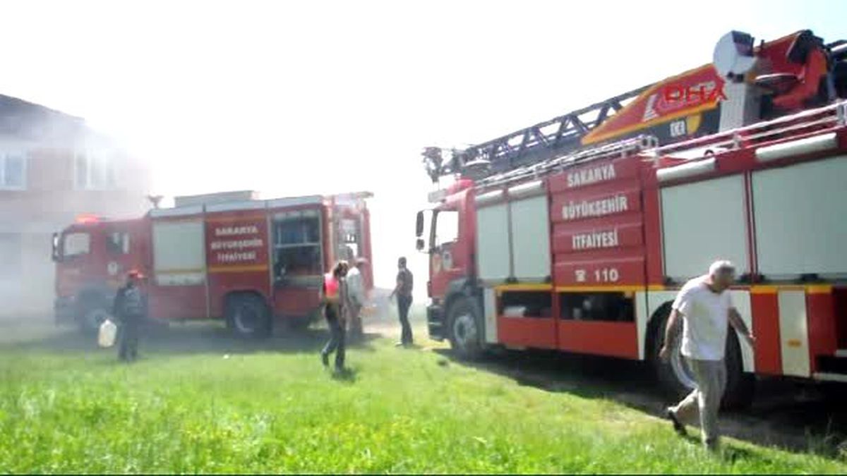 Bahçede Yakılan Otlar Samanlığı Yaktı