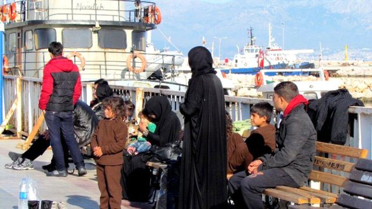 Çeşme\'de 45 Sığınmacı Yakalandı