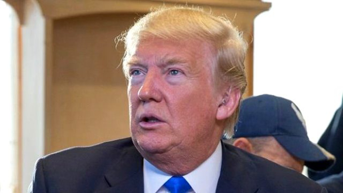 Donald Trump\'ı Küçük Penisli Çizen Ressama Tehdit