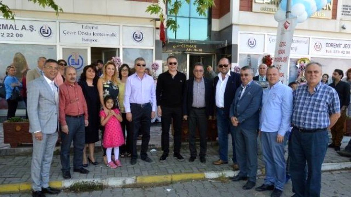 Edremit\'te İlk Psikoloji Aile Danışma Merkezi Törenle Açıldı