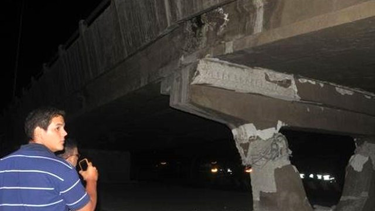 Ekvador\'da 7,8 Büyüklüğünde Deprem
