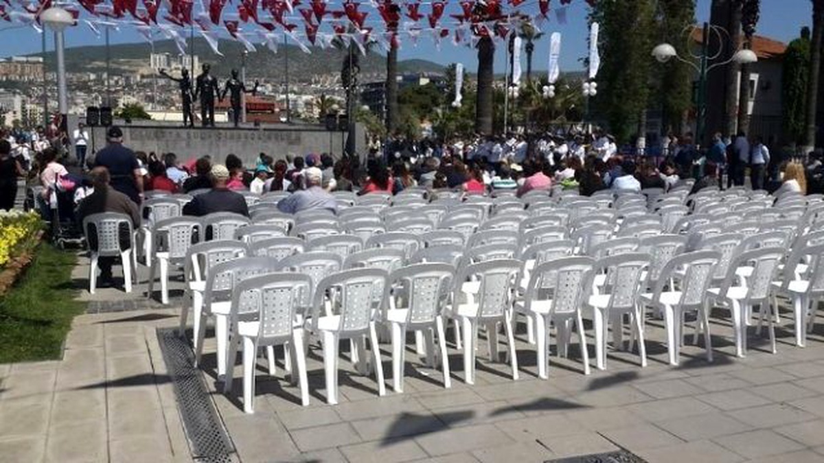 Turizm Haftasında Davetlilere Ayrılan Sandalyeler Boş Kaldı