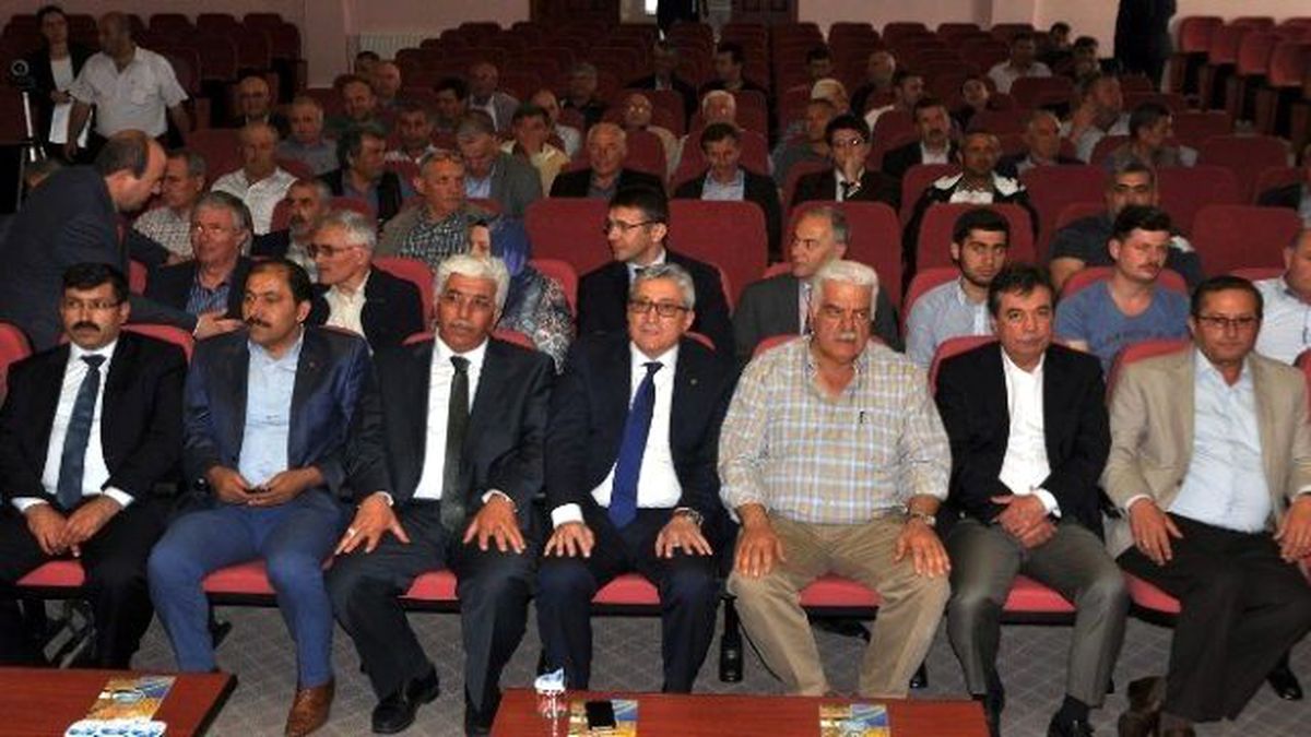 Ulusal Hububat Konseyi Toplantısı Bandırma\'da Toplandı