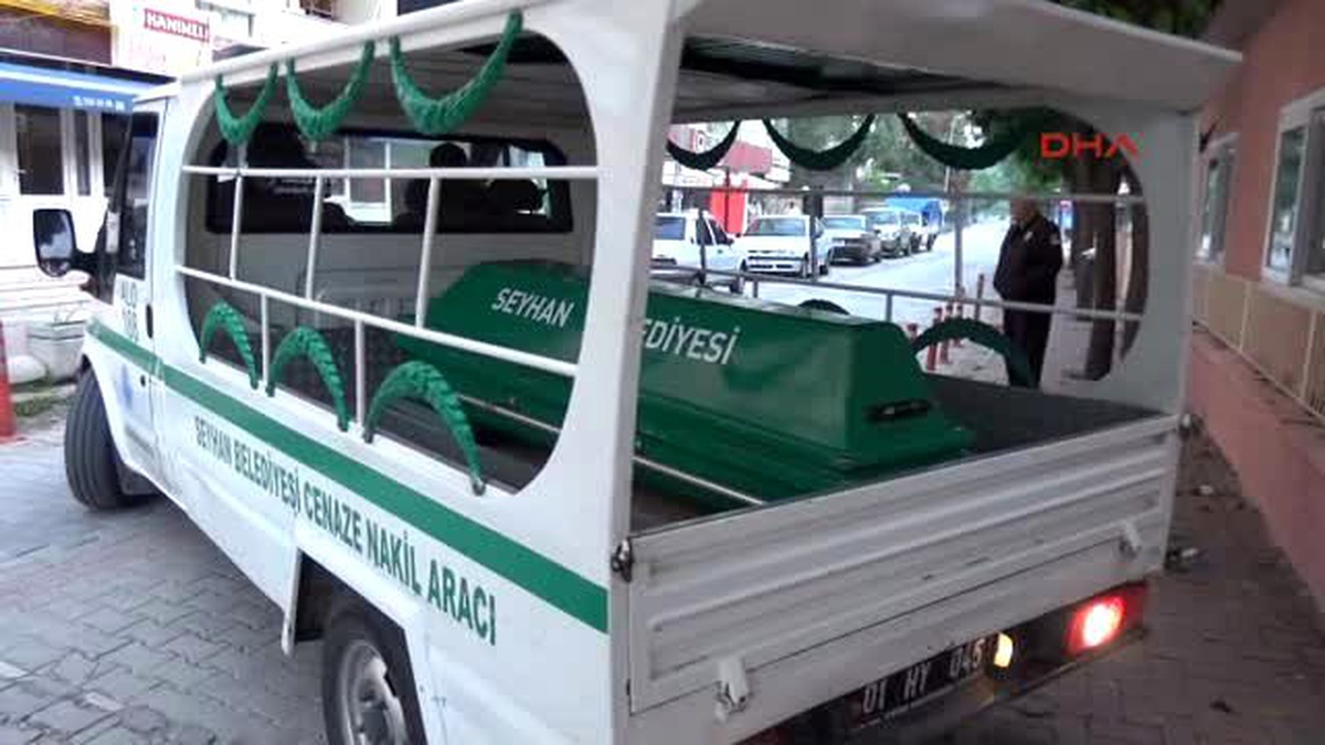 Adana\'da Polis ile Çatışan 3 PKK Yandaşından Biri Öldürüldü