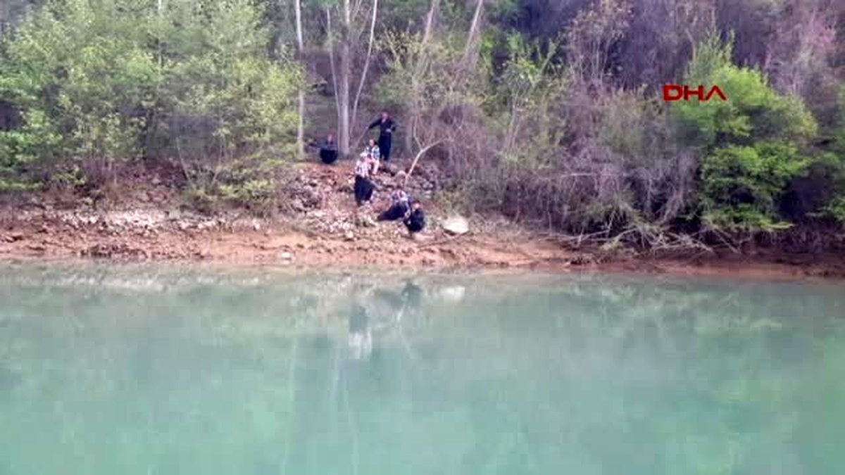 Adana\'da Göksu Nehri\'ne Düşen 2 Kız Kardeş Kayboldu