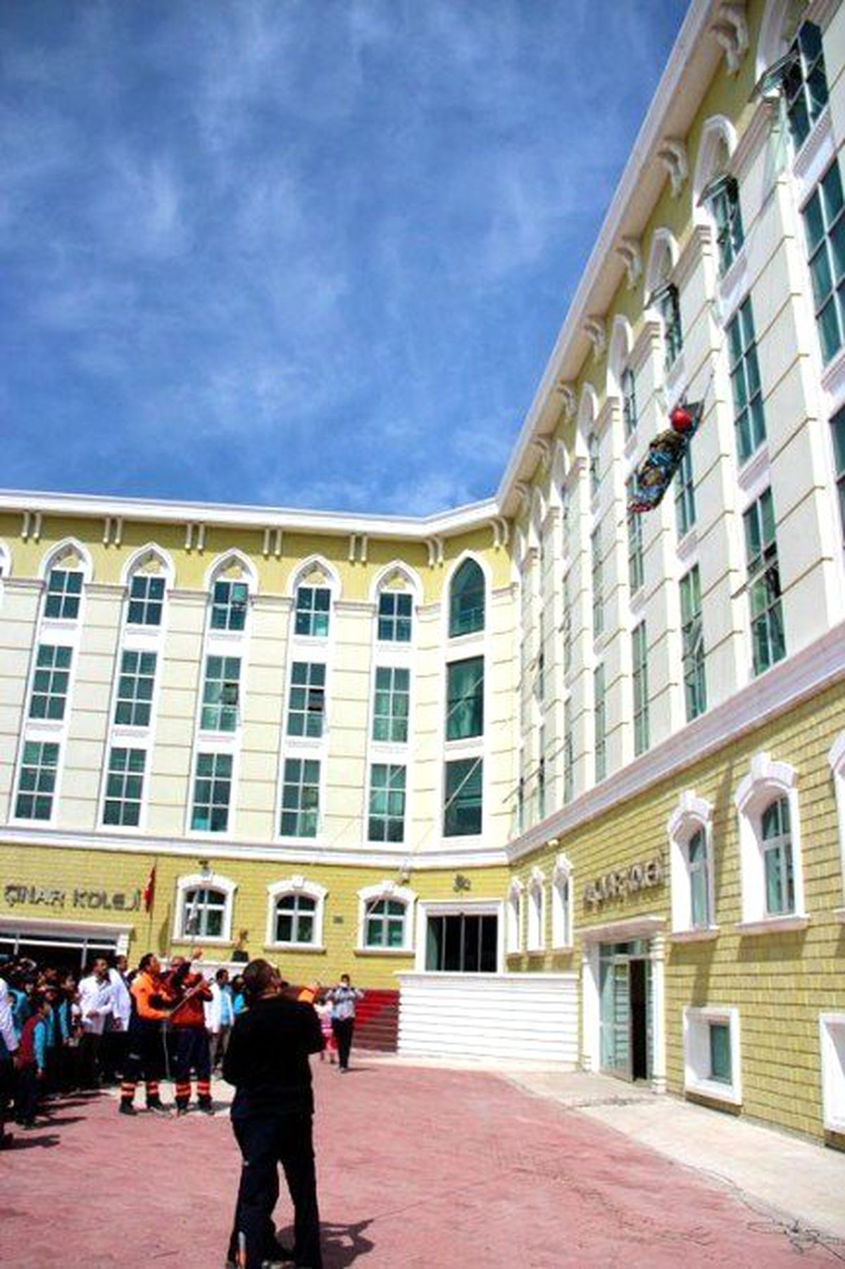 Afad\'ın Eğitim Faaliyetleri Devam Ediyor