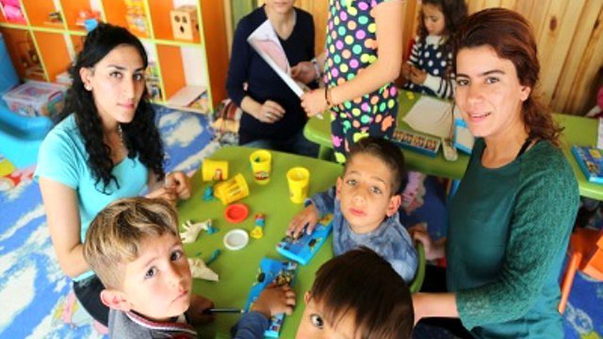 Anneler Eğitimde Çocuklar Oyunda