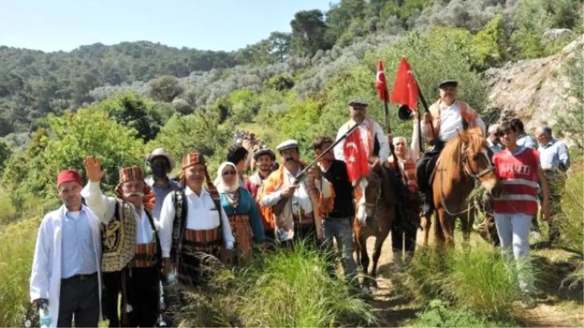 Antik Su Yolunda Yörük Göçünü Canlandırdılar