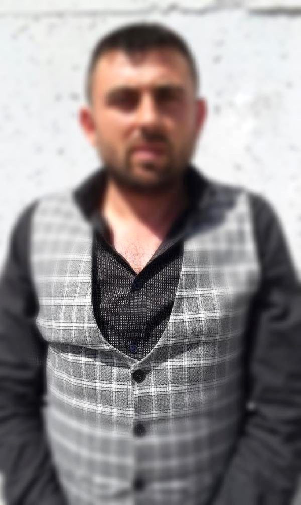 Cezaevi Firarisi, Bazanın İçinde Yakalandı