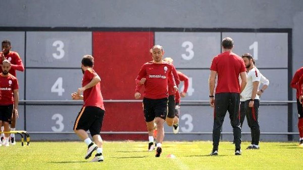 Galatasaray\'da Kupa Mesaisi Devam Ediyor