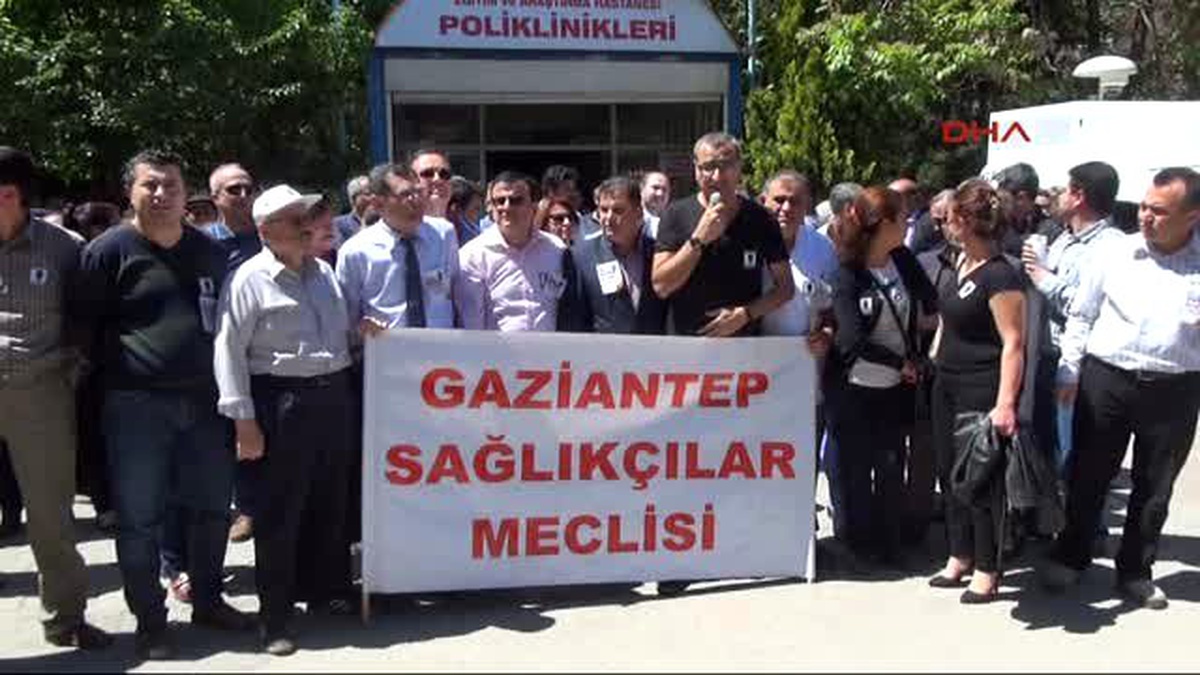 Gaziantep Görevi Başında Öldürülen Doktor Ersin Arslan Anıldı