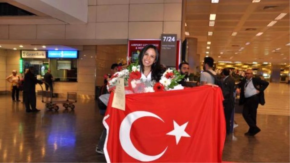 İrem, Eskrimde Olimpiyat Yolcusu