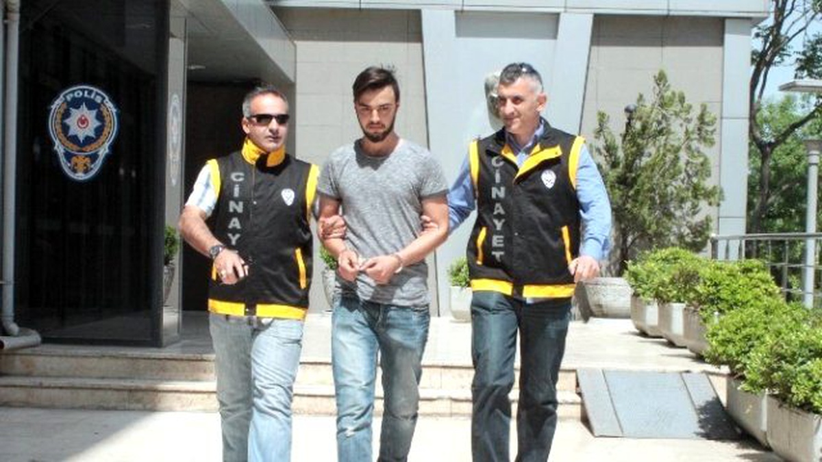Kanserden Kurtuldu Maganda Kurşunuyla Hayatını Kaybetti