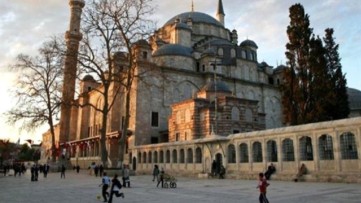 Cami Avlusunda Unutulan Çantadan 'Canlı Bomba Eylem Planları' Çıktı