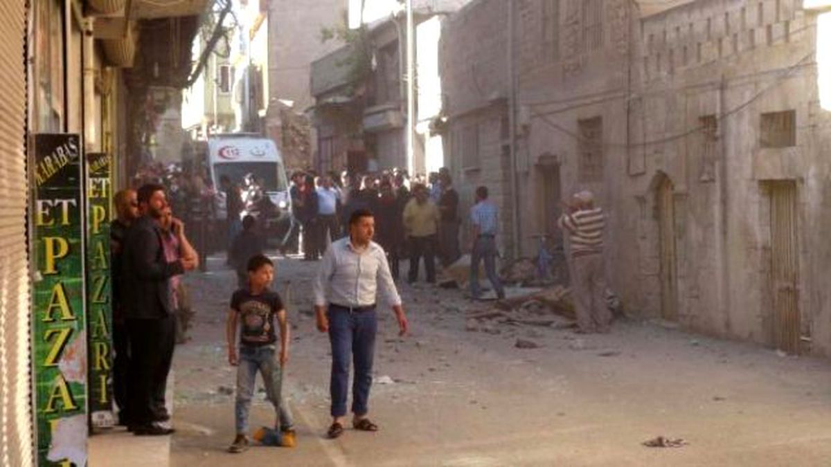 Kilis\'e Katyuşa Roketatar Mermileri Düştü: 3 Ölü, 9 Yaralı (4)
