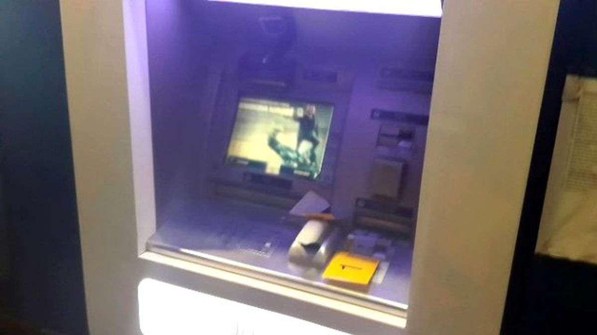 Malatya\'da Banka Atm\'sinde Düzenek Bulundu