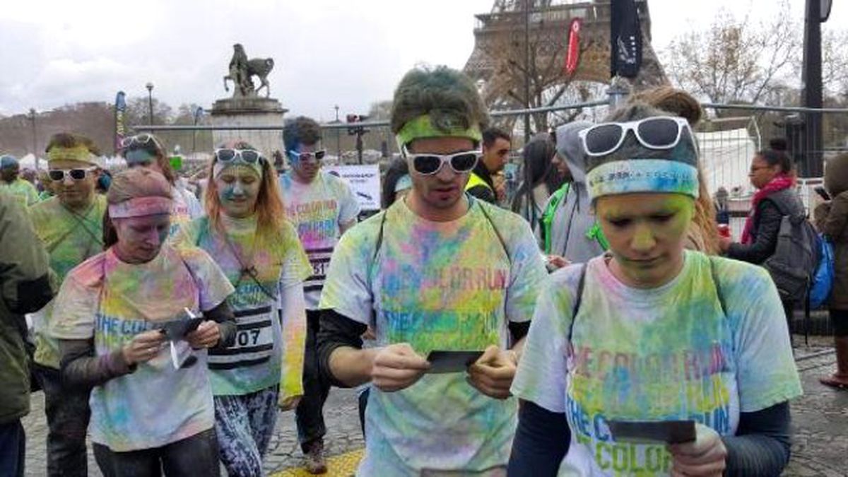 Paris\'te Renkli Koşu Etkinliği