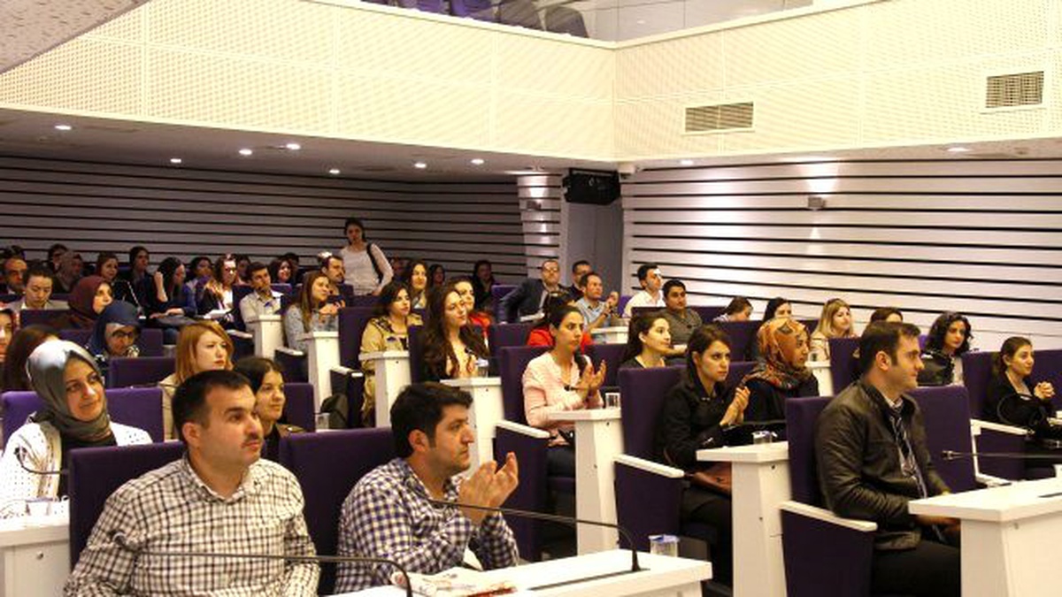 Piriştina," Bu ülkenin sırtı yere gelmez"
