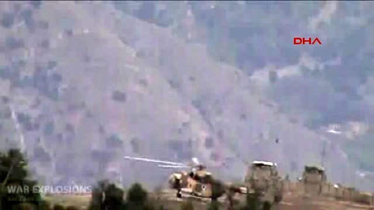 Taliban, Afgan Ordusu Helikopterini Havaya Uçurdu