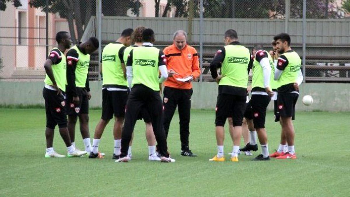 Adanaspor\'da İzin Bitti