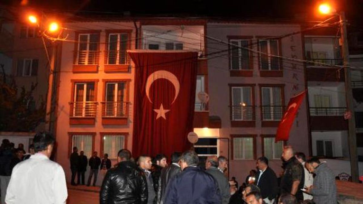 GATA'da Tedavi Gören Özel Harekat Polisi Şehit Oldu