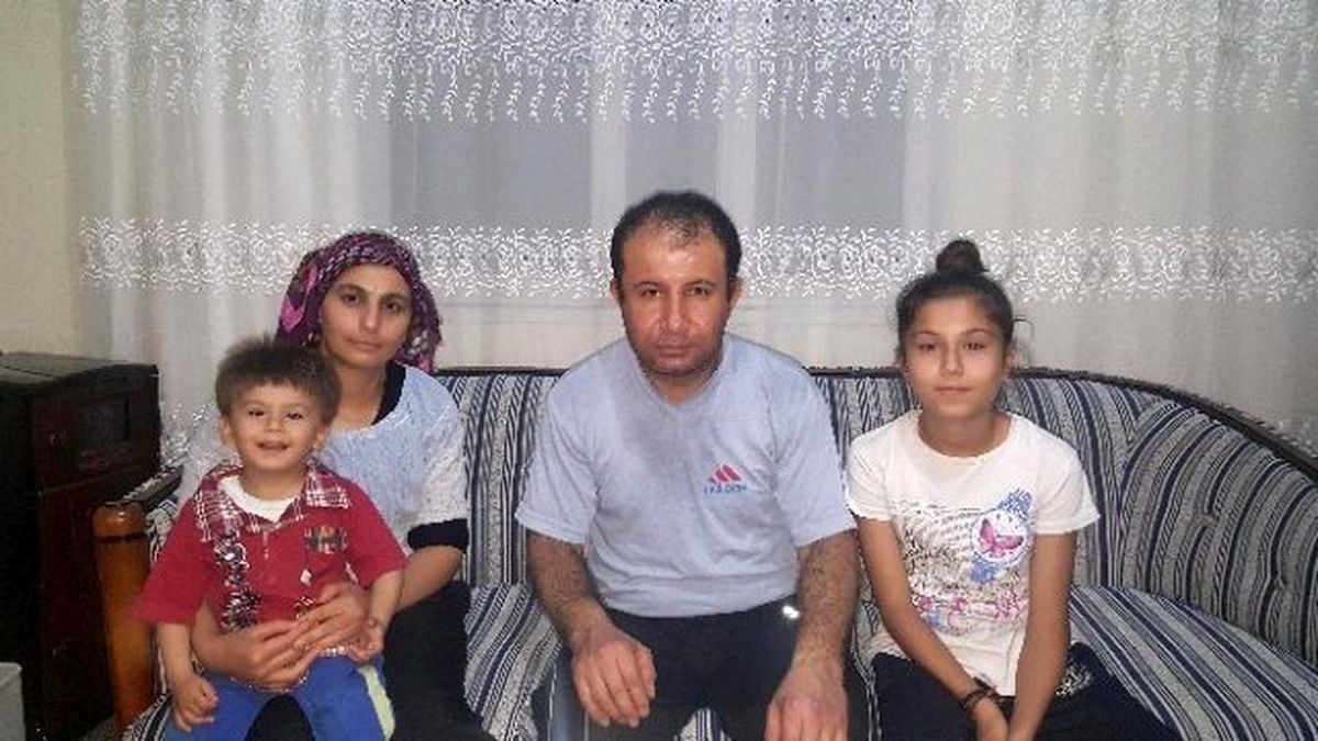 İş Bulamazsa Ailesi Dağılacak