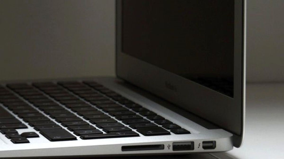 Macbook Air 8gb Ram Standart Oluyor