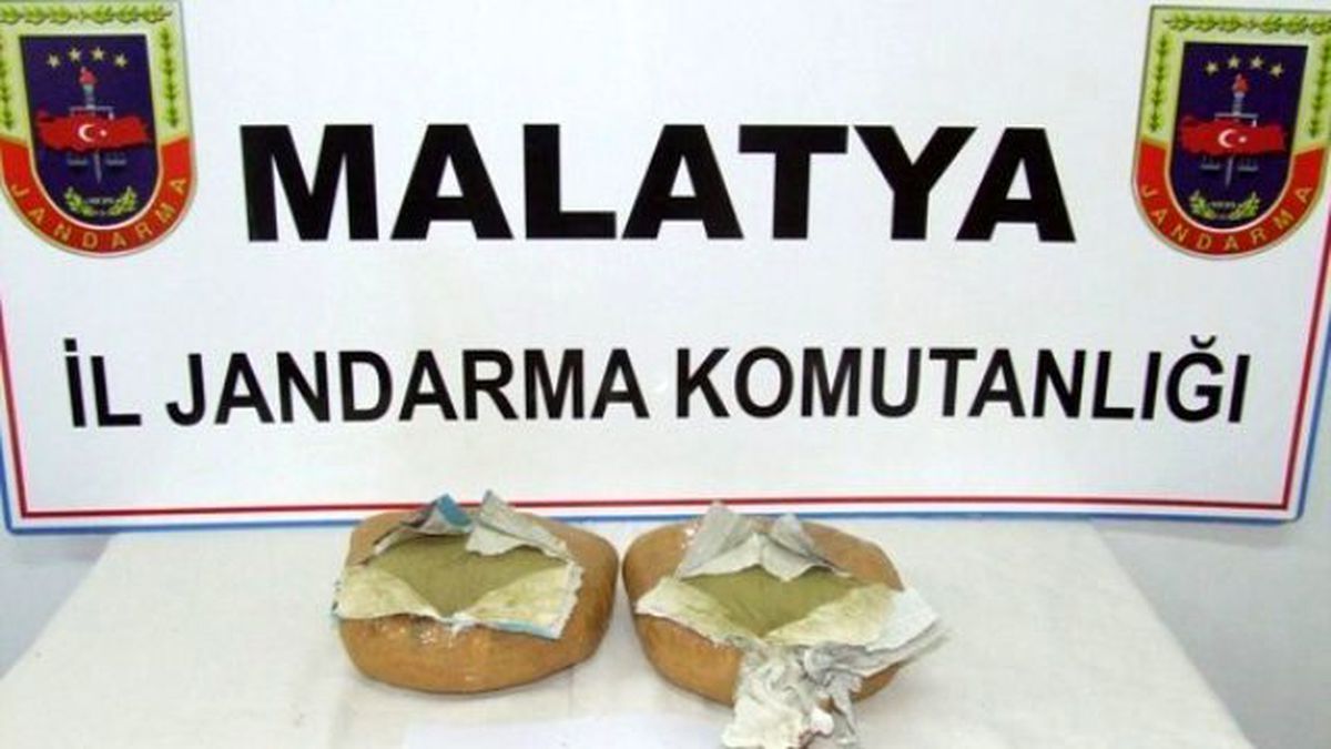 Malatya\'da Esrar ve Kaçak Sigara Ele Geçirildi