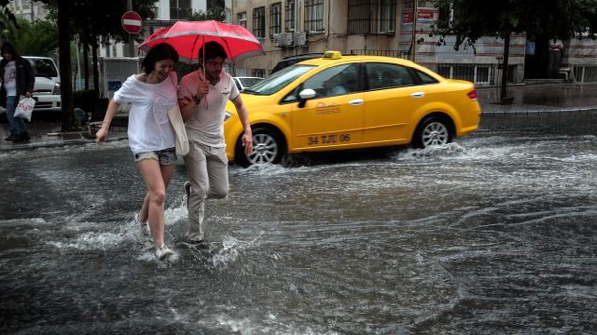 Meteoroloji: Hava Sıcaklıkları 10-15 Derece Azalacak