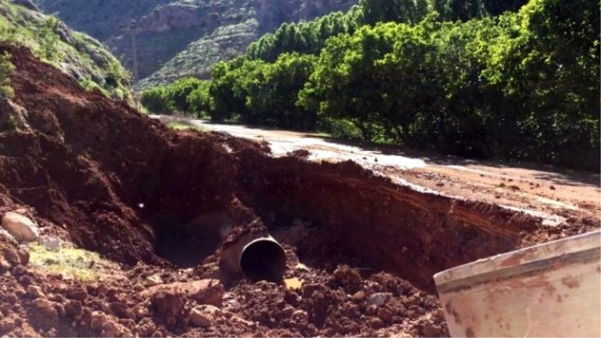 Teröristler İçme Suyu Hattına Saldırdı