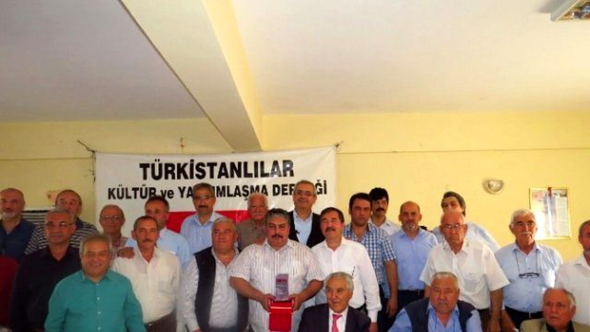 Türkistanlılardan Sümelek Kutlaması