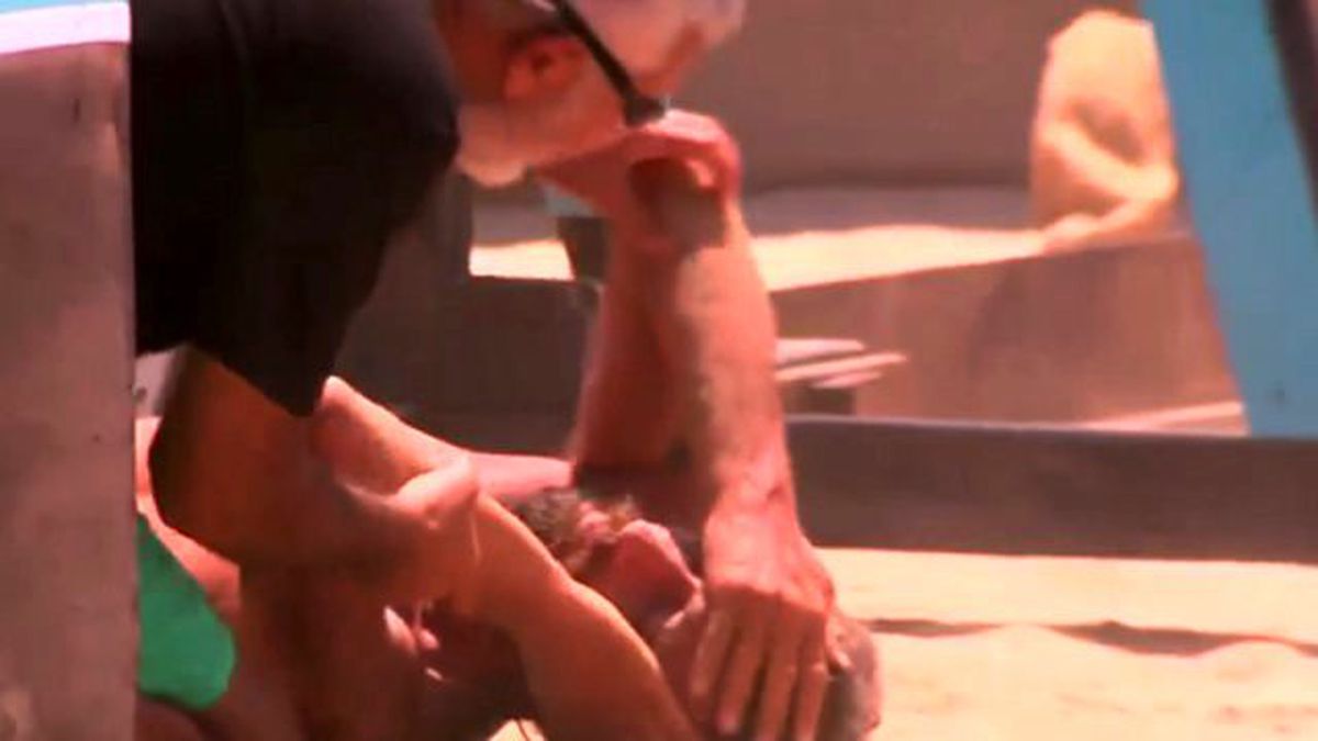 Survivor'da Ayağı Takılıp Düşen Yunus Olduğu Yere Yığıldı