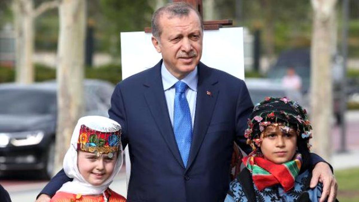25 Ülkeden Türkiye'ye Gelen 332 Çocuk Cumhurbaşkanlığı Sarayı'nda (2)