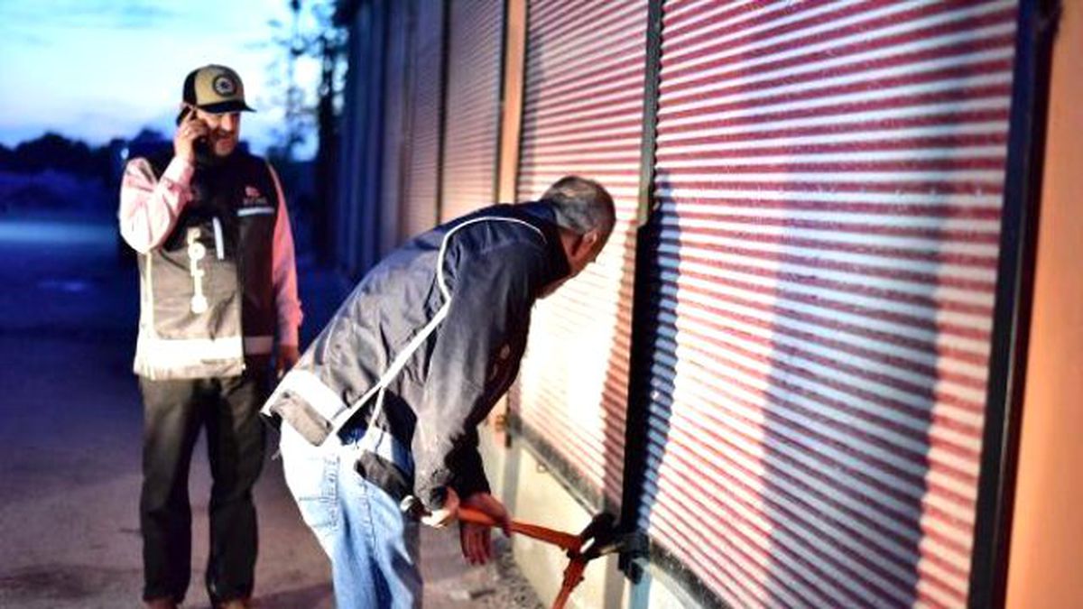Adana\'da Kaçakçılık Operasyonu: 16 Gözaltı