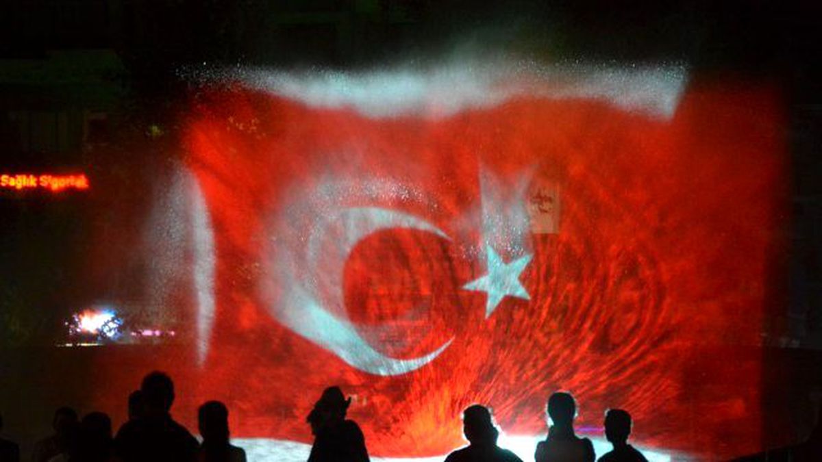 Adil Gür'ün Son Anketi: HDP'lilere Dokunun Diyenlerin Oranı Yüzde 63