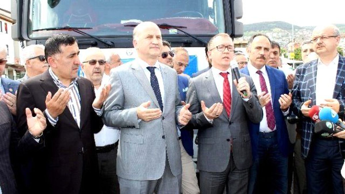 AK Parti Bursa İl Teşkilatından Hakkari\'ye Yardım Tır\'ı