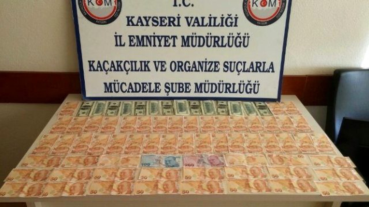 Baba ve Oğulları Kalpazanlıktan Gözaltına Alındı