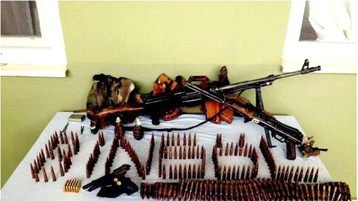Bingöl\'de 2 PKK\'lı Etkisiz Hale Getirildi, PKK Deposu Bulundu