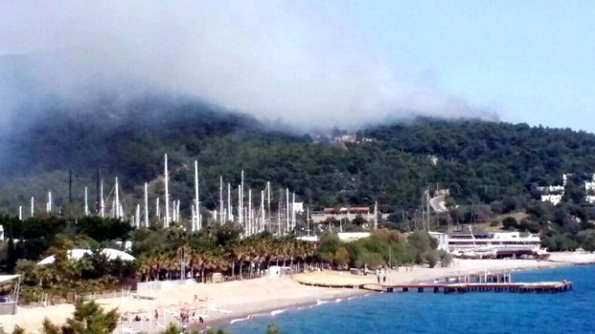 Bodrum\'da Orman Yangını Otellere Doğru İlerliyor