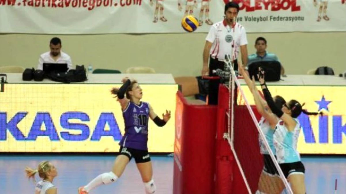 Bursa Büyükşehir Belediyespor- Çanakkale Belediye: 1-3 (Kadınlar Voleybol 1.lig Klasman Grubu)