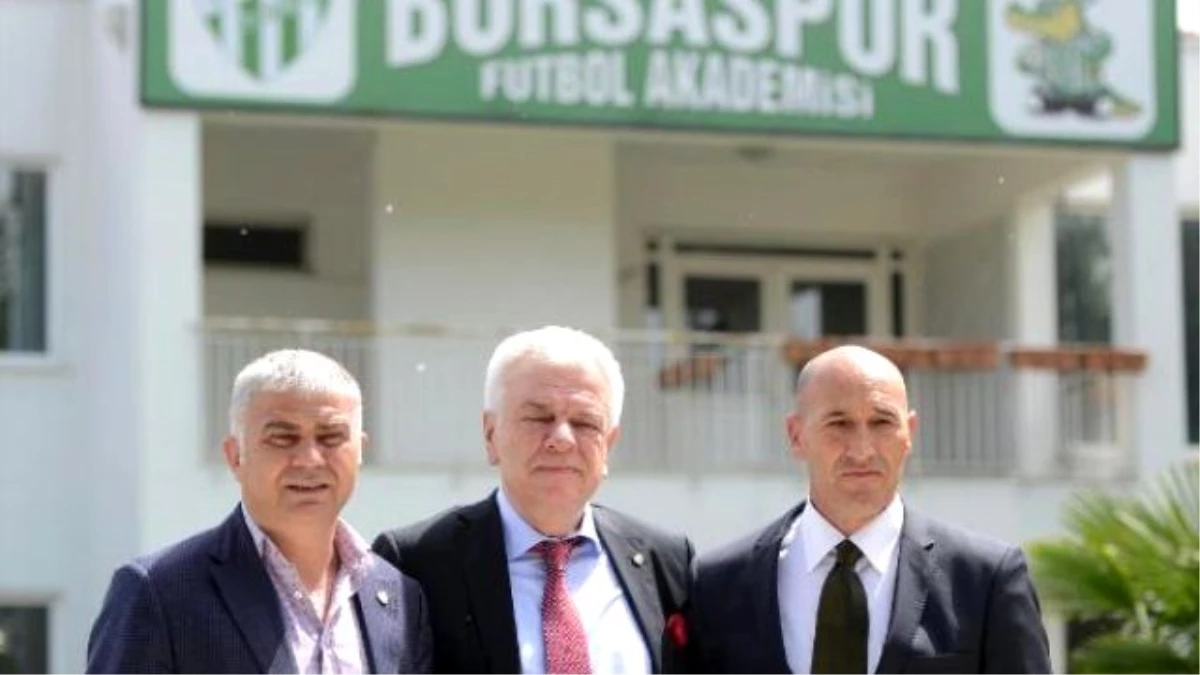 Bursaspor\'da Altyapı Adnan Örnek\'e Teslim