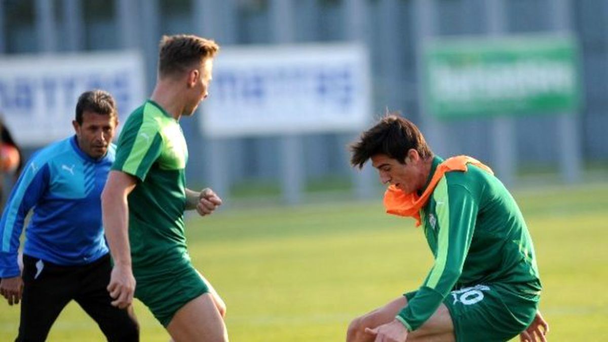Bursaspor\'da Batalla Belirsizliği