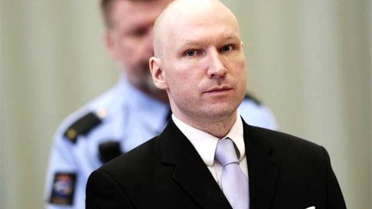 Katliamcı Breivik\'i Mahkeme Haklı Buldu